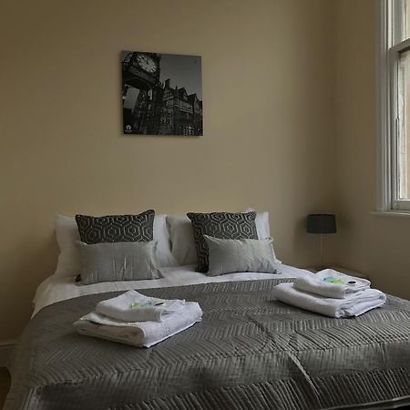 The Salford Apartment Stockport Bagian luar foto