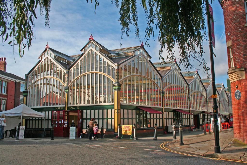 The Salford Apartment Stockport Bagian luar foto